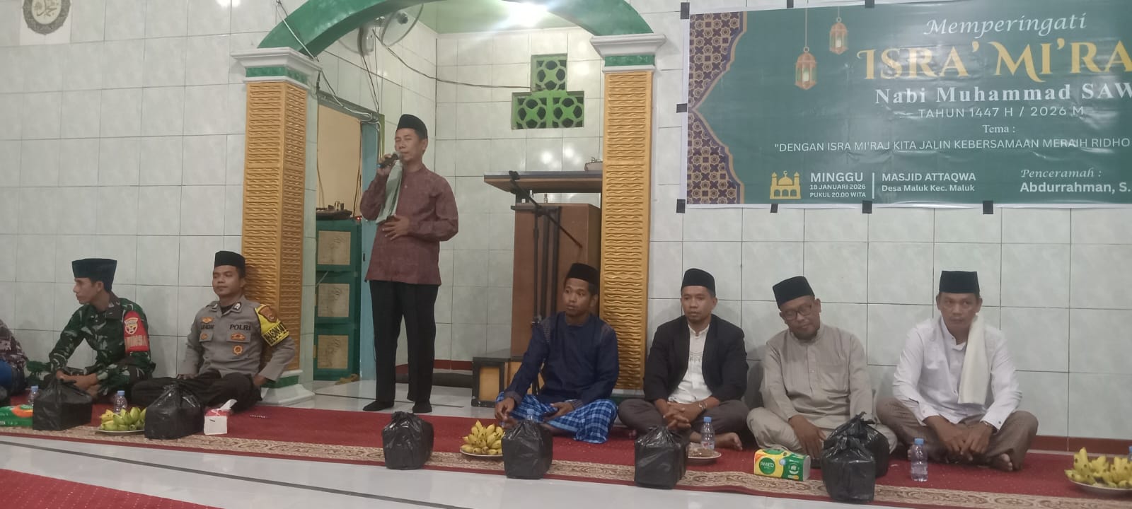 Tabligh Akbar Isra Mi’raj Pererat Silaturahmi Warga Desa Maluk