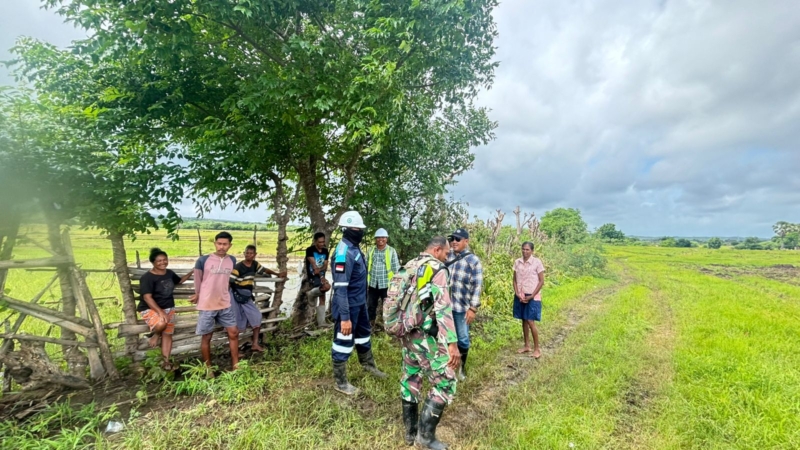 Monitoring Wilayah, Babinsa Sertu Andre T Kawal Proyek K-SINGN Hingga Berjalan Lancar