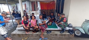 Bhabinkamtibmas Desa Tohpati Melayat Warga Meninggal Dunia.