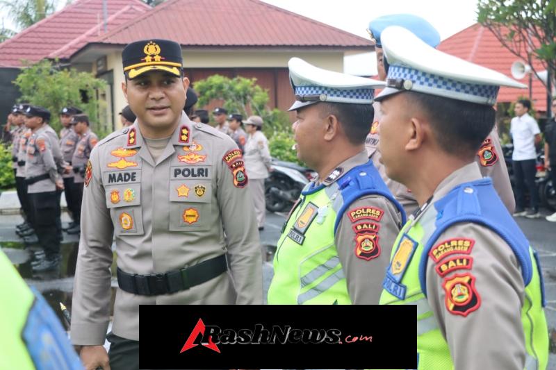 Humanis, Kapolres Karangasem Bangun Komunikasi Kekeluargaan dengan Personel Sebelum Apel Jam Pimpinan