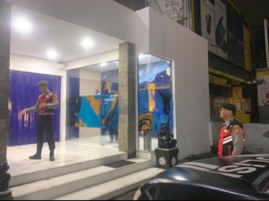 Polsek Kuta Utara Patroli  Pantau Aktifitas Masyarakat Di Jalan  Gatsu Barat.