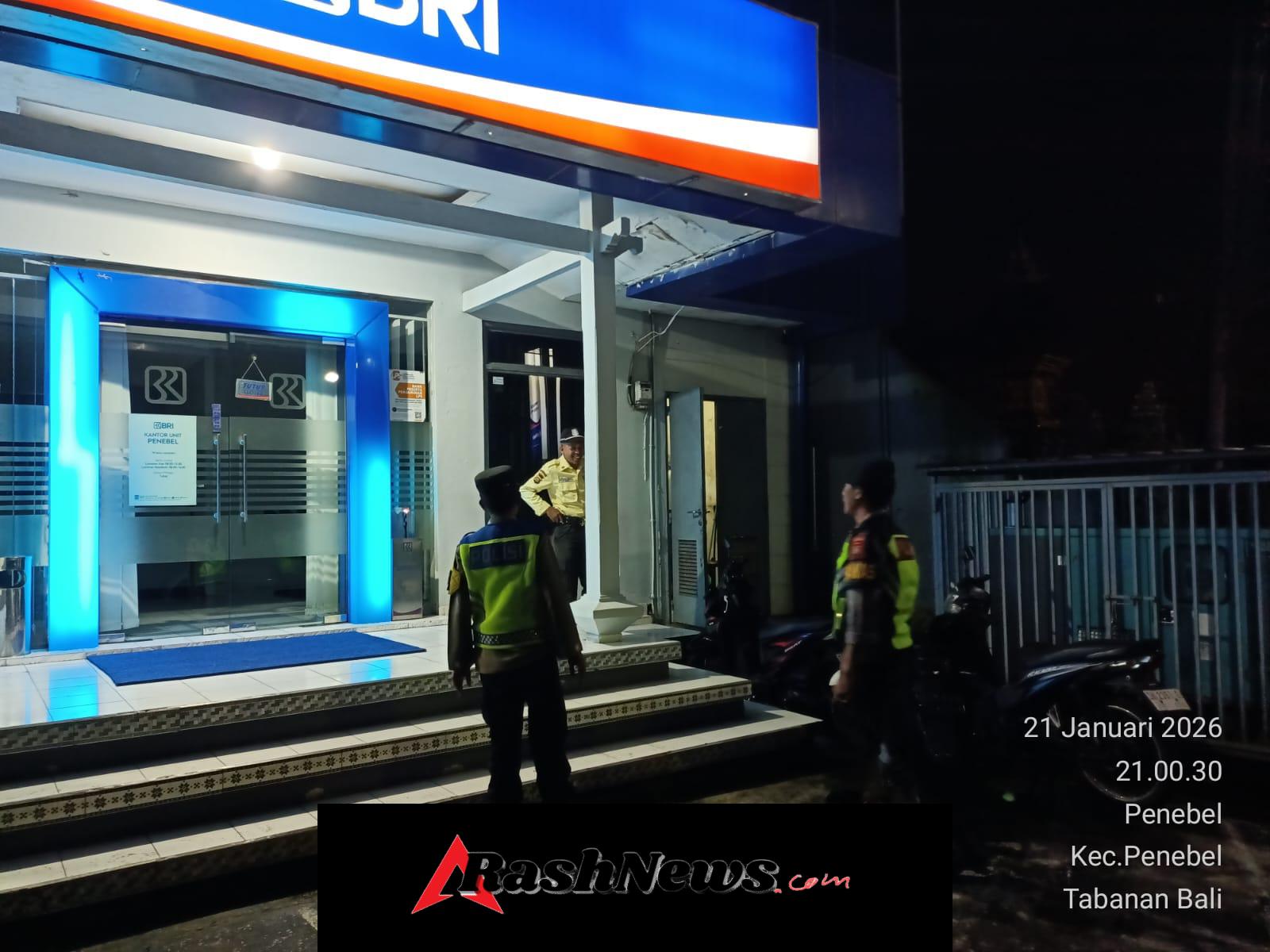 Cegah terjadinya Kriminalitas pada malam hari, Polsek Penebel laksanakan Patroli Blue Light