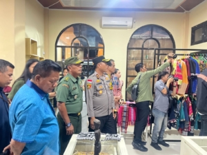 Dukung Produk Lokal, Kasdim 1601/Sumba Timur Menghadiri Peresmian NTT Mart