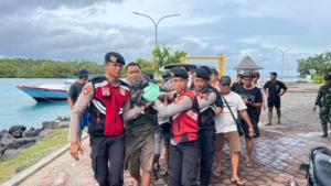 Petugas SWRO (Sea Water Reverse Osmosis) Ceningan Meninggal Dunia Akibat Tersengat Listrik Saat Bekerja, Polsubsektor Lembongan Lakukan Penanganan.