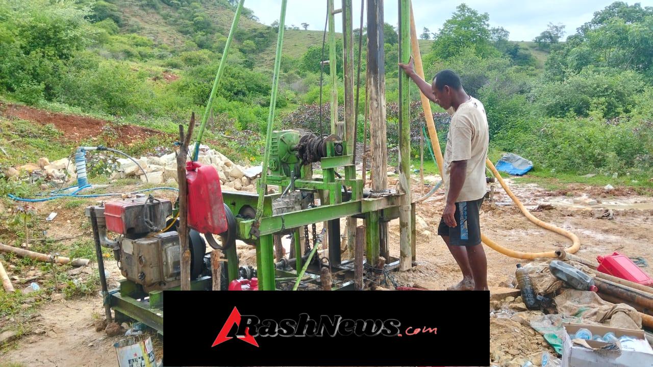 Babinsa Pastikan Pembangunan Sumur Bor BNPB Berjalan Aman dan Lancar di Nagekeo