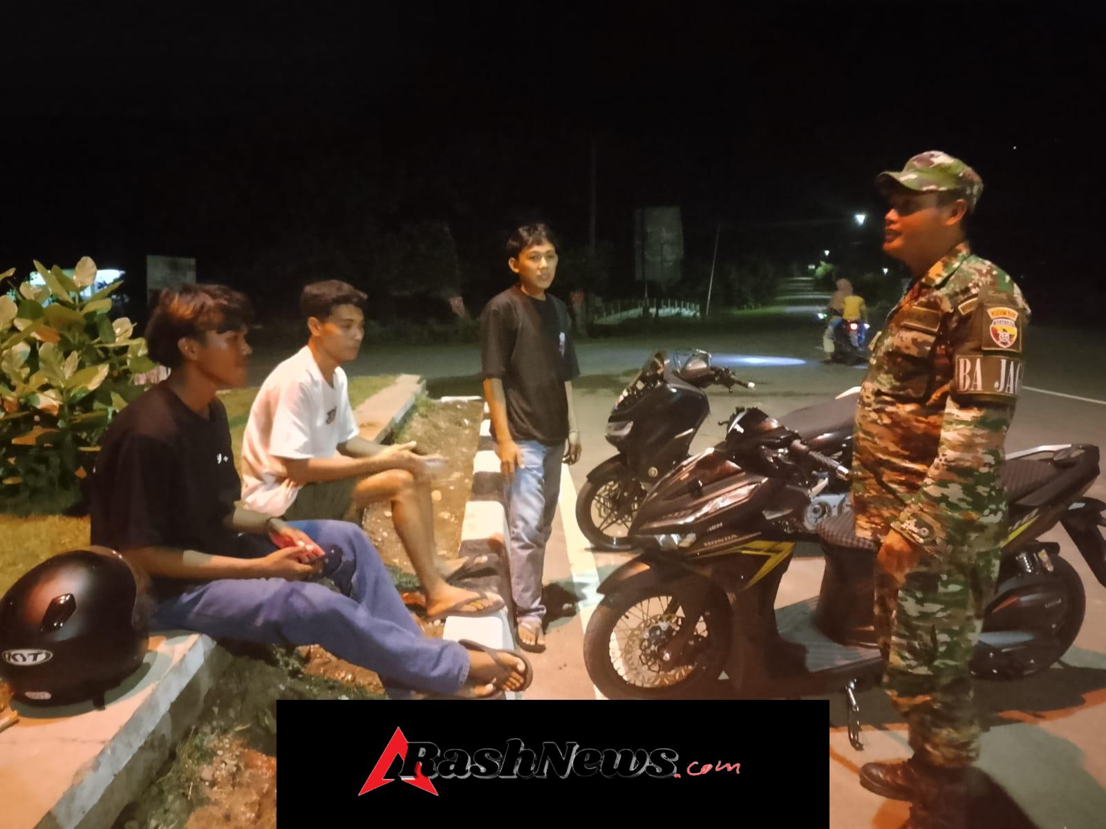 Ciptakan Wilayah Kondusif, Koramil 1628-04/Poto Tano Laksanakan Patroli Rutin Malam Hari