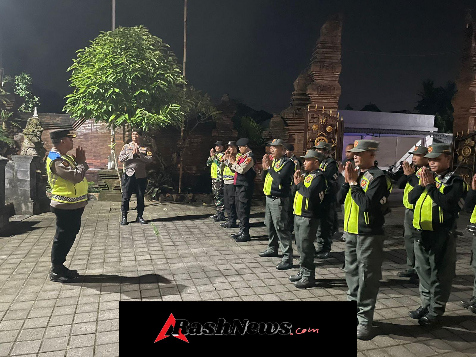 Kapolsek Mengwi Pimpin Patroli Terpadu Bersama Linmas Mengwitani