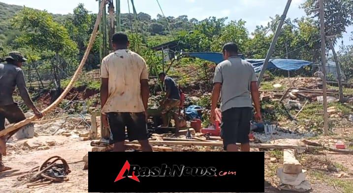 Babinsa Koramil 1625-05/Aesesa Lakukan Monitoring dan Pemantauan Pembangunan Sumur Bor di Kampung Kajulaki