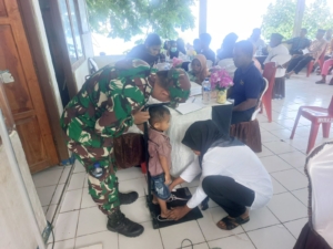 Babinsa Koramil Nagawutung Hadir di Tengah Masyarakat pada Kegiatan ILP