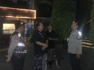 Cegah Kejahatan  Polsek Kuta Utara Tingkatkan Patroli Di Sepanjang Jalan Petitenget