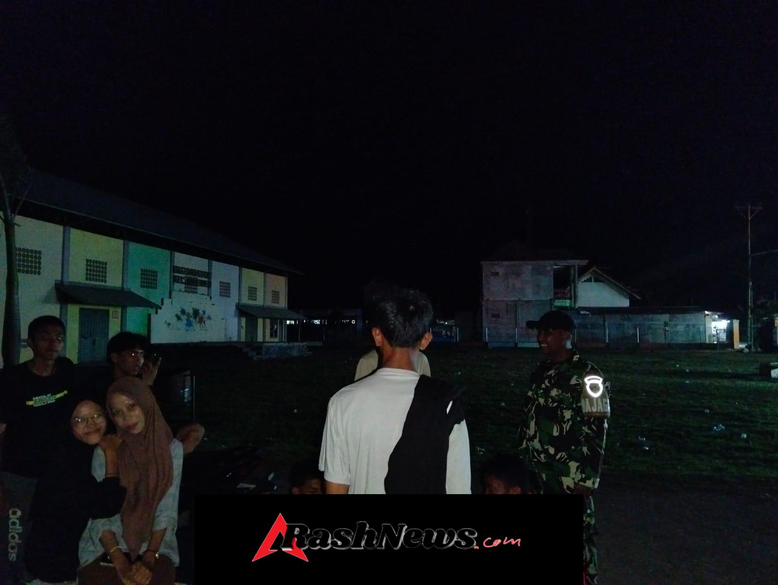 Ciptakan Rasa Aman, Personel Koramil Jereweh Laksanakan Patroli Malam