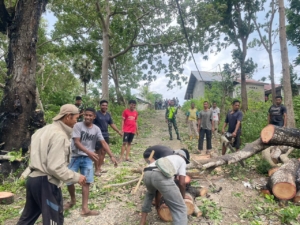 Pamwil dan Komsos Babinsa di Nangapanda, Perkuat Kemanunggalan TNI dengan Rakyat