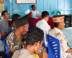 Dukung Transparansi Anggaran, Babinsa Hadiri Rapat APBDesa 2026 di Pasir Putih