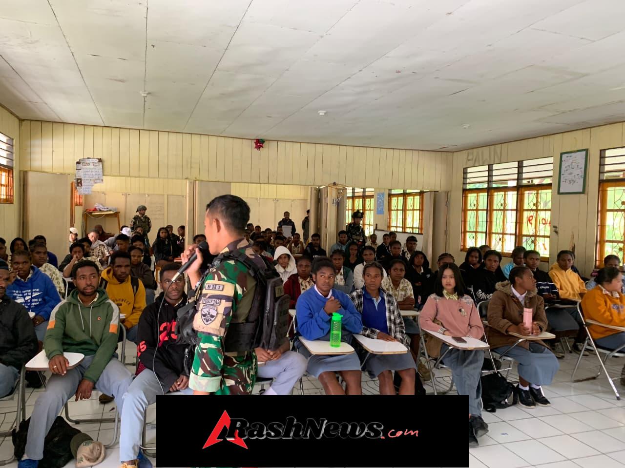 Satgas Yonif 743/PSY Perkuat Karakter Pelajar Papua Lewat Wawasan Kebangsaan