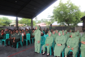 Anggota Kodim dan Persit Aktif Ajukan Pertanyaan Saat Penyuluhan Kesehatan