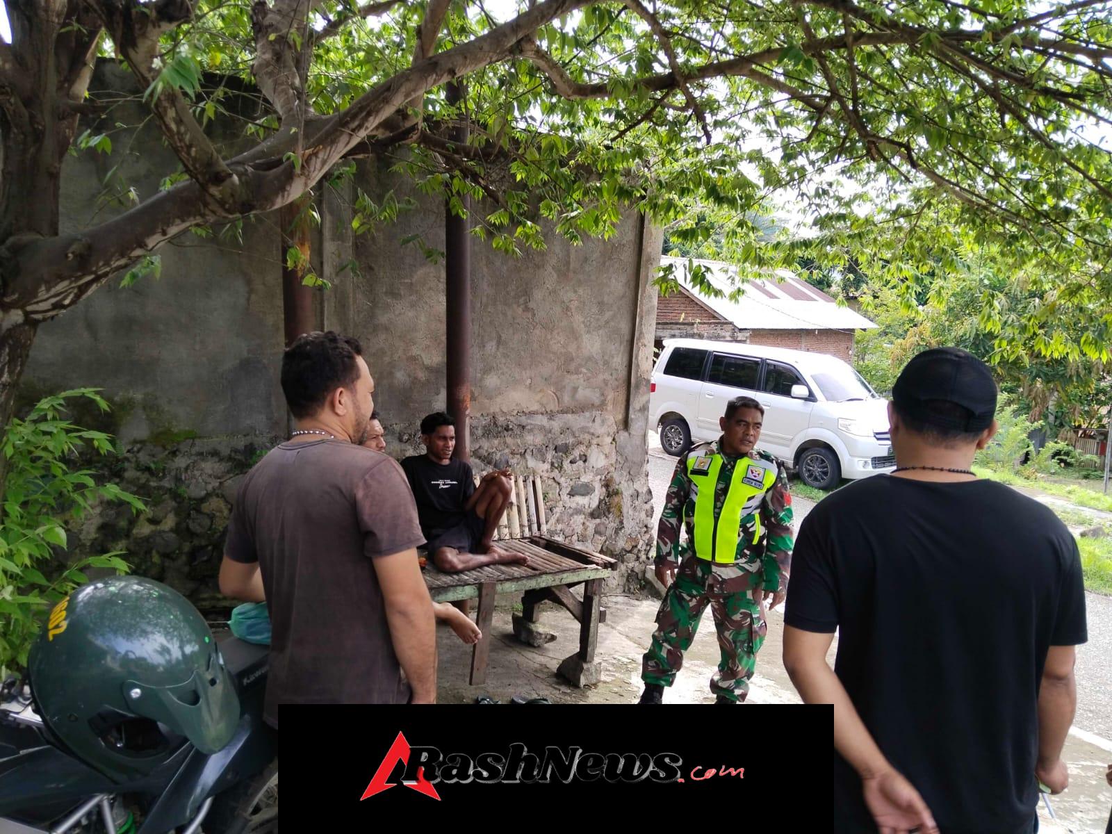 Pemantauan Wilayah Binaan: Babinsa Detusoko Pastikan Keamanan Desa Ndenggarongge