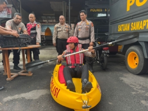 Kasat Samapta Polres Klungkung Laksanakan Pengecekan dan Kesiapsiagaan Sarpas Antisipasi Bencana.