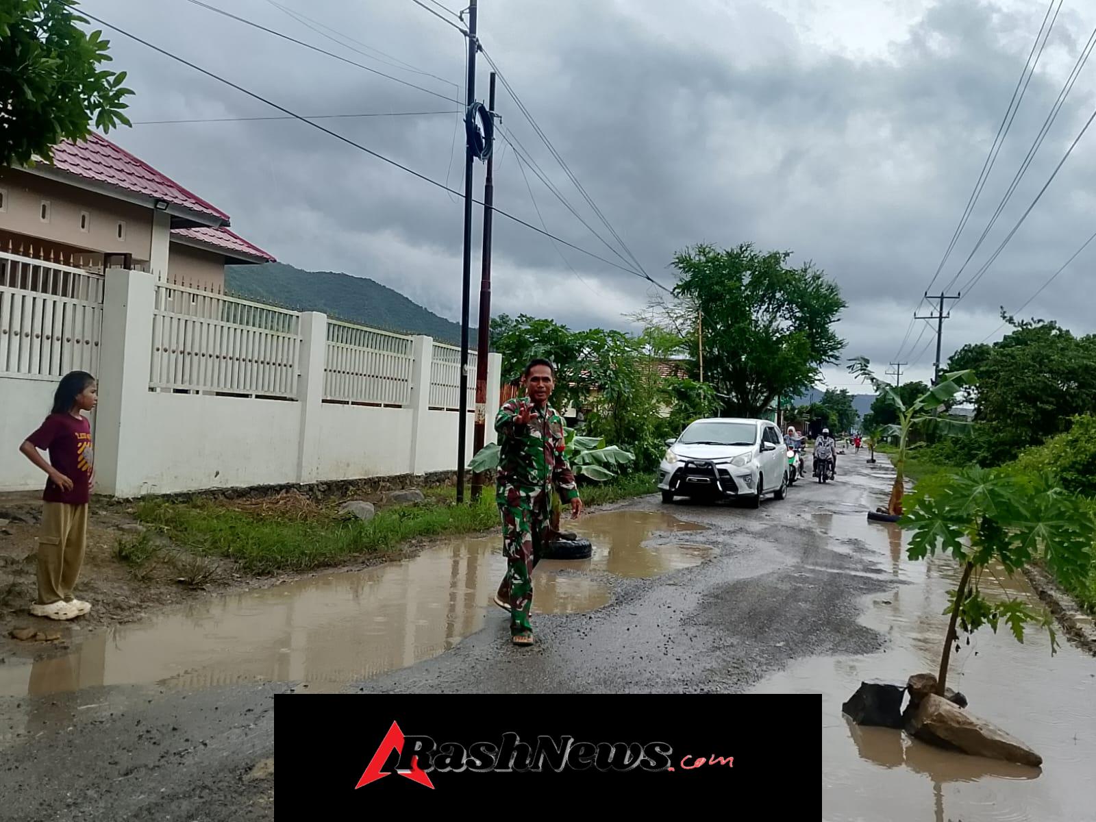 Peran Babinsa Vital Redam Ketegangan Protes Jalan Rusak Desa Sakuru