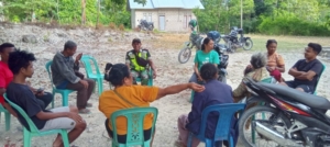 Cegah Penyakit dan Bencana, Babinsa Panite Intensifkan Komsos di Desa Noebeba.