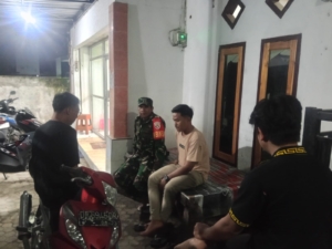 Serda Sukardin Babinsa Koramil Jereweh Aktif Jaga Keamanan Wilayah