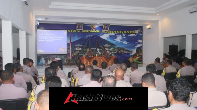 Perkuat Garda Terdepan, Kapolres Karangasem Tekankan Kepedulian Sosial dan Ketahanan Pangan pada Anev Bhabinkamtibmas