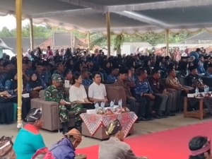 Kehadiran Babinsa dan Danposramil Warnai Peresmian Revitalisasi Satuan Pendidikan di Lenek Duren