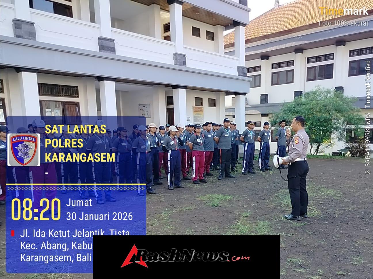 Police Goes To School” Safety Riding Sat Lantas Polres Karangasem di SMA N 1 Abang
