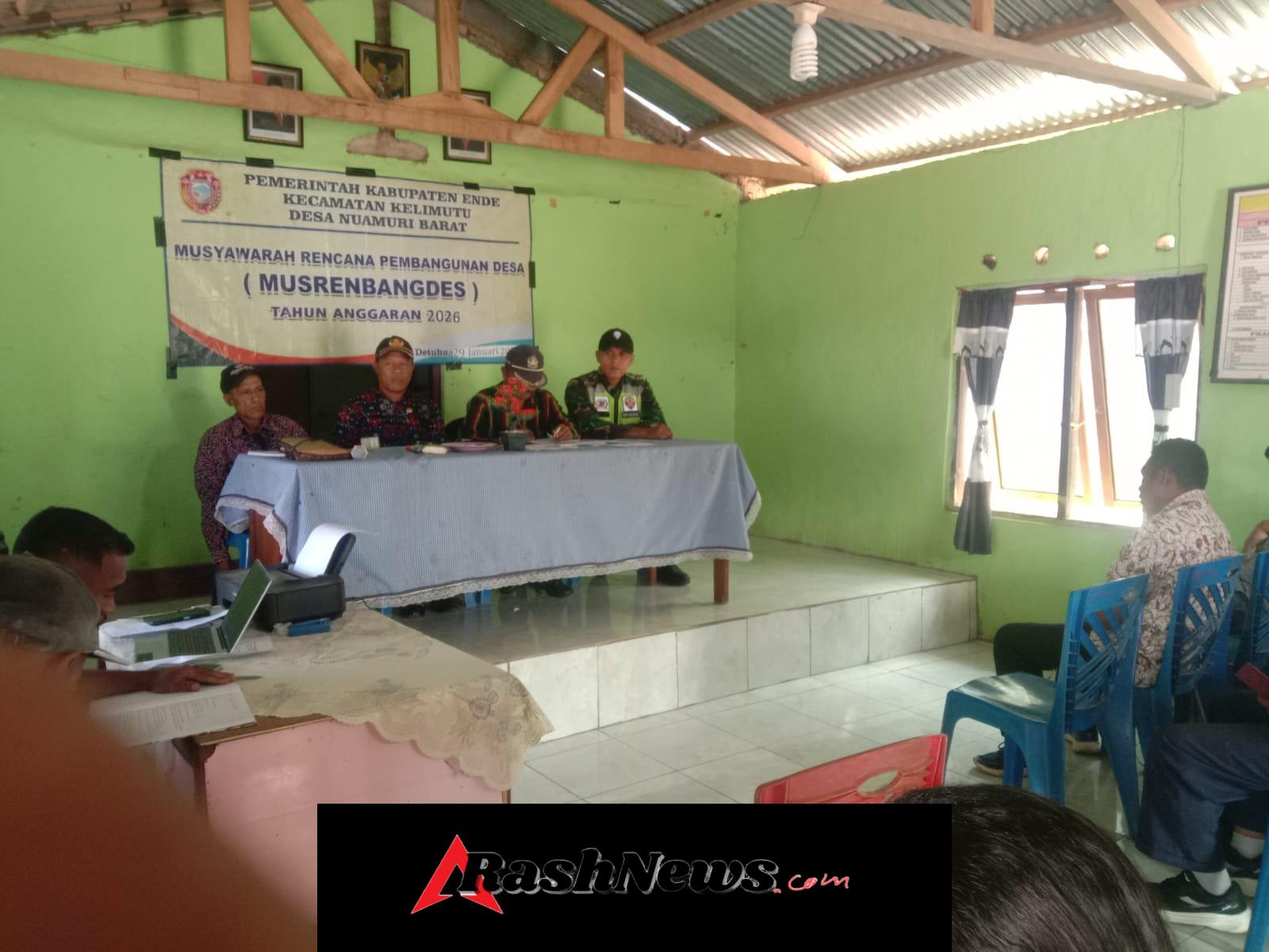 Wujud Sinergi TNI dan Pemerintah Desa, Babinsa Hadir pada Musrenbangdes Nuamuri Barat