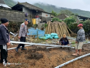 Satpolairud Polres Bangli Sambangi Petani Pesisir Danau Batur, Dukung Ketahanan Pangan dan Jaga Kamtibmas