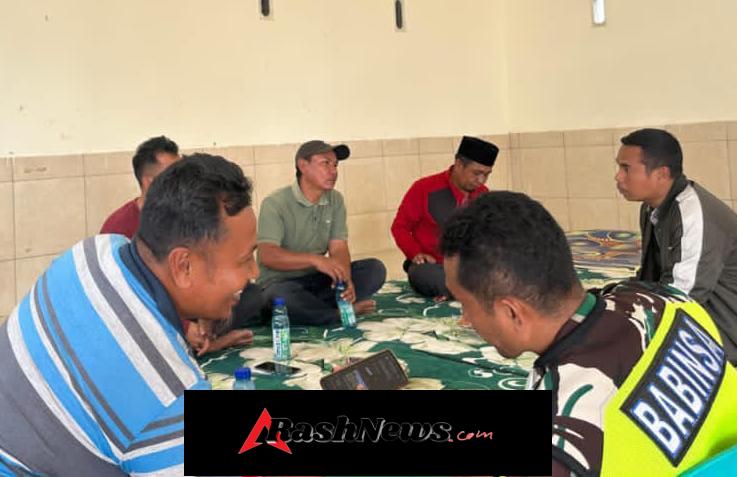 Melalui Komsos, Babinsa Karang Baru Timur Dorong Kekompakan dan Dukungan Masyarakat
