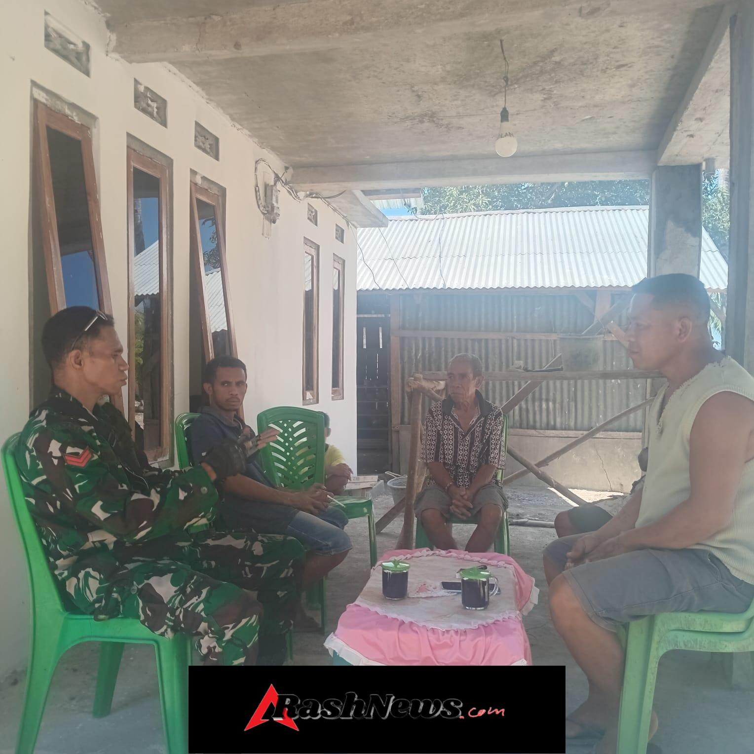 Babinsa Koramil 1621-01/Kota SoE Aktif Dampingi Warga Hadapi Cuaca Tak Menentu.