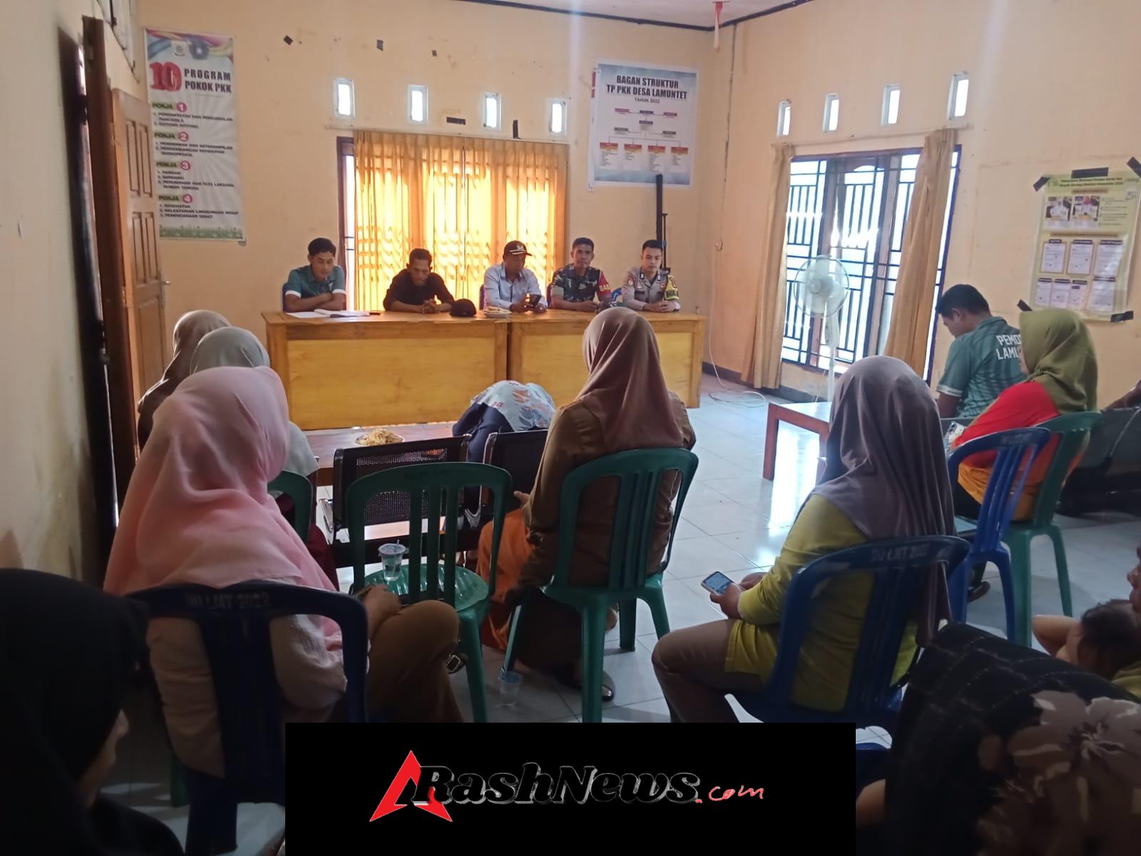 Sertu Irwansyah Dampingi Musdes APBDes 2026 di Desa Lamontet