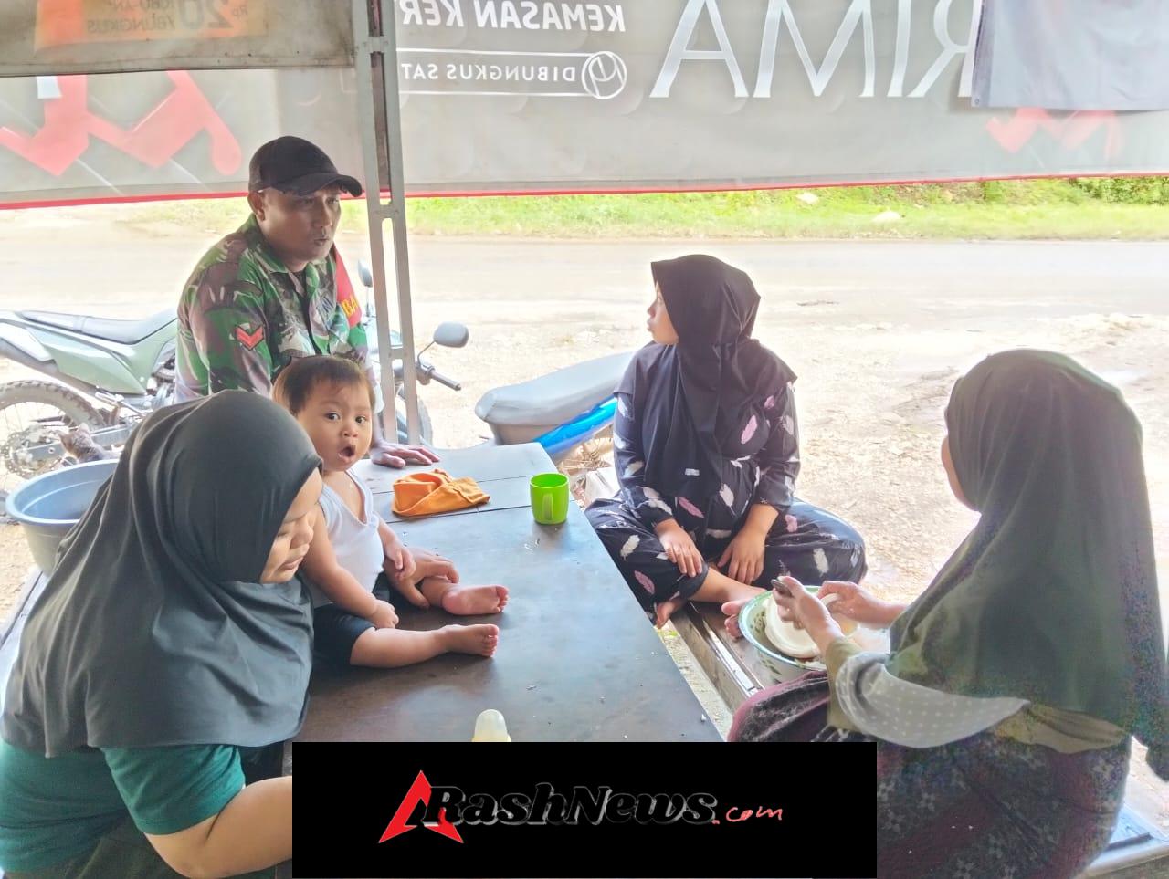 Babinsa Koramil Jereweh Tingkatkan Kamtibmas melalui Patroli dan Komsos