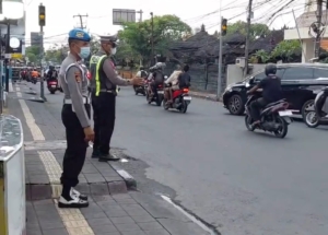 Tingkatkan Strong Point Sore Kanit Propam Polsek Kuta Utara Waskat Anggota