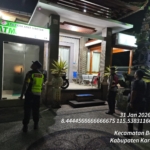 Blue Light Patrol Polsek Bebandem: Pastikan Keamanan Obyek Vital dan Antisipasi Bencana di Tengah Cuaca Ekstrem