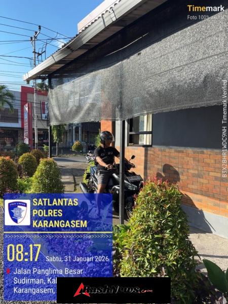 Pelayanan Samsat Drive Thru Polres Karangasem