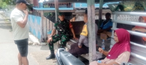 Babinsa Koramil 1628/Sumbawa Barat Laksanakan Komsos Bersama Warga Desa  Lamusung