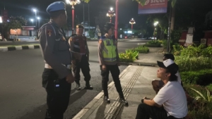 Patroli Malam Minggu Polsek Blahbatuh Wujudkan Kondusifitas Kamtibmas