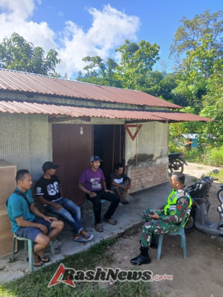 Melalui Komsos, Babinsa Golo Manting Perkuat Keamanan dan Kebersamaan Warga