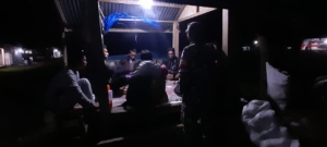 Babinsa Desa Doropeti Aktif Kontrol Ronda Malam Warga Binaan