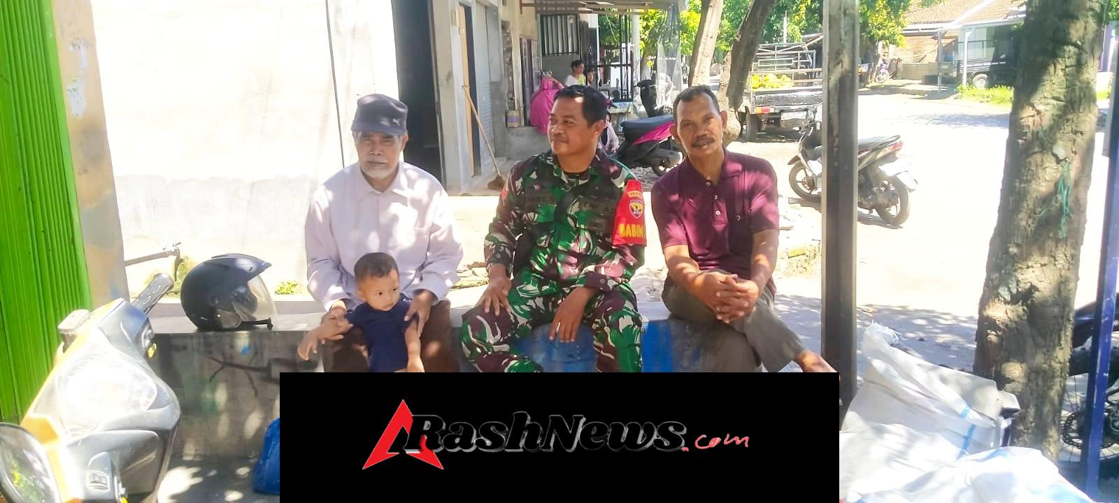 Melalui Komsos, Babinsa Senanggalih Bangun Kesadaran Keamanan dan Kepedulian Masyarakat