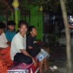 Patroli Malam Babinsa Desa Lepadi, Remaja Diberi Edukasi Penggunaan HP