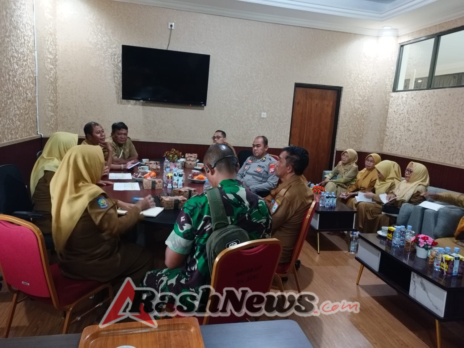 Rakor Ketahanan Pangan Pemkab Sumbawa Barat, Dandim 1628/SB Minta Bulog Bergerak Cepat Lindungi Petani