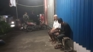 Babinsa Desa Toya Sambangi Warga, Tekankan Pentingnya Bijak Bermedsos dan Pola Hidup Sehat