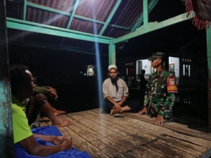 Patroli Ronda Malam, Babinsa Himbau Warga Jaga Ketertiban Lingkungan