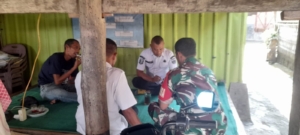 Babinsa Seteluk Tengah Aktif Jalin Komunikasi Sosial Demi Kamtibmas