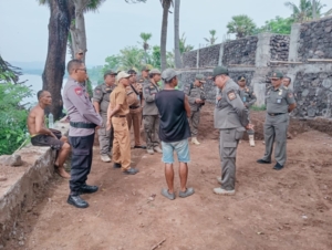 Kegiatan pengawasan serta pembinaan bersama tim Gakkum Sat Pol PP Kabupaten Karangasem