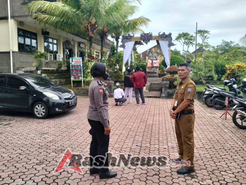 Bhabinkamtibmas Sambangi SMKN 1 Bangli, Dukung Kelancaran Rangkaian HUT ke-56