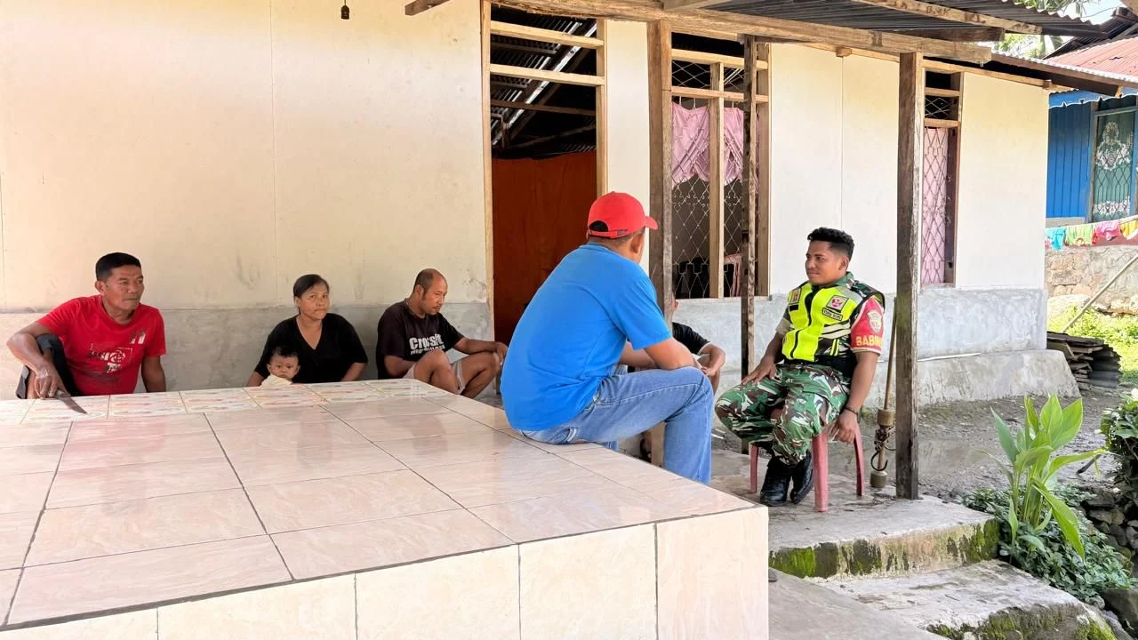 Gotong Royong Babinsa dan Warga, Perbaikan Irigasi di Dusun Ratesuba Berjalan Lancar