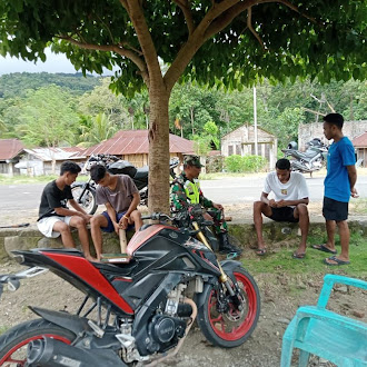 Pantau Situasi dan Bangun Komunikasi, Babinsa Ende Gelar Pamwil dan Komsos